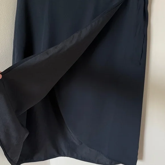 J. Crew Black Tulip Pencil Skirt, Size 10 - Picture 4 of 6